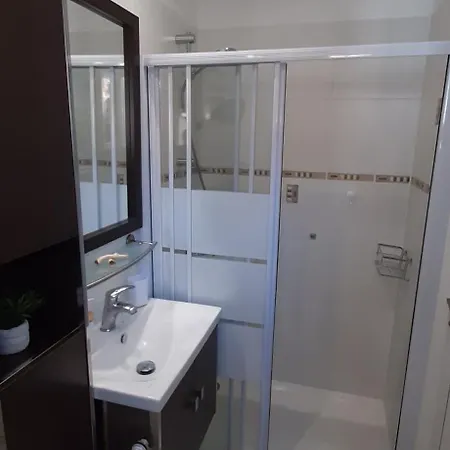 Privatunterkunft 2 Pers En Independant Pour Nuitee Au Calme Et Proche De La *