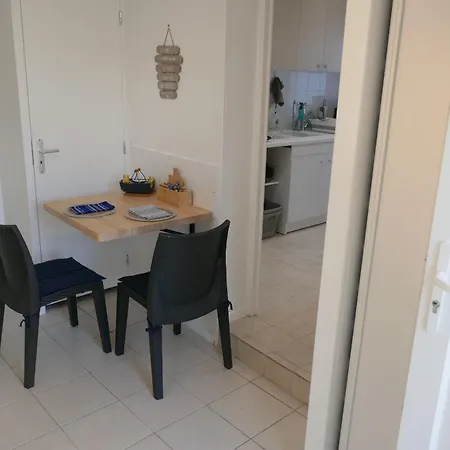 2 Pers En Indépendant Pour Nuitée Au Calme Et Proche De La Habitación en casa particular